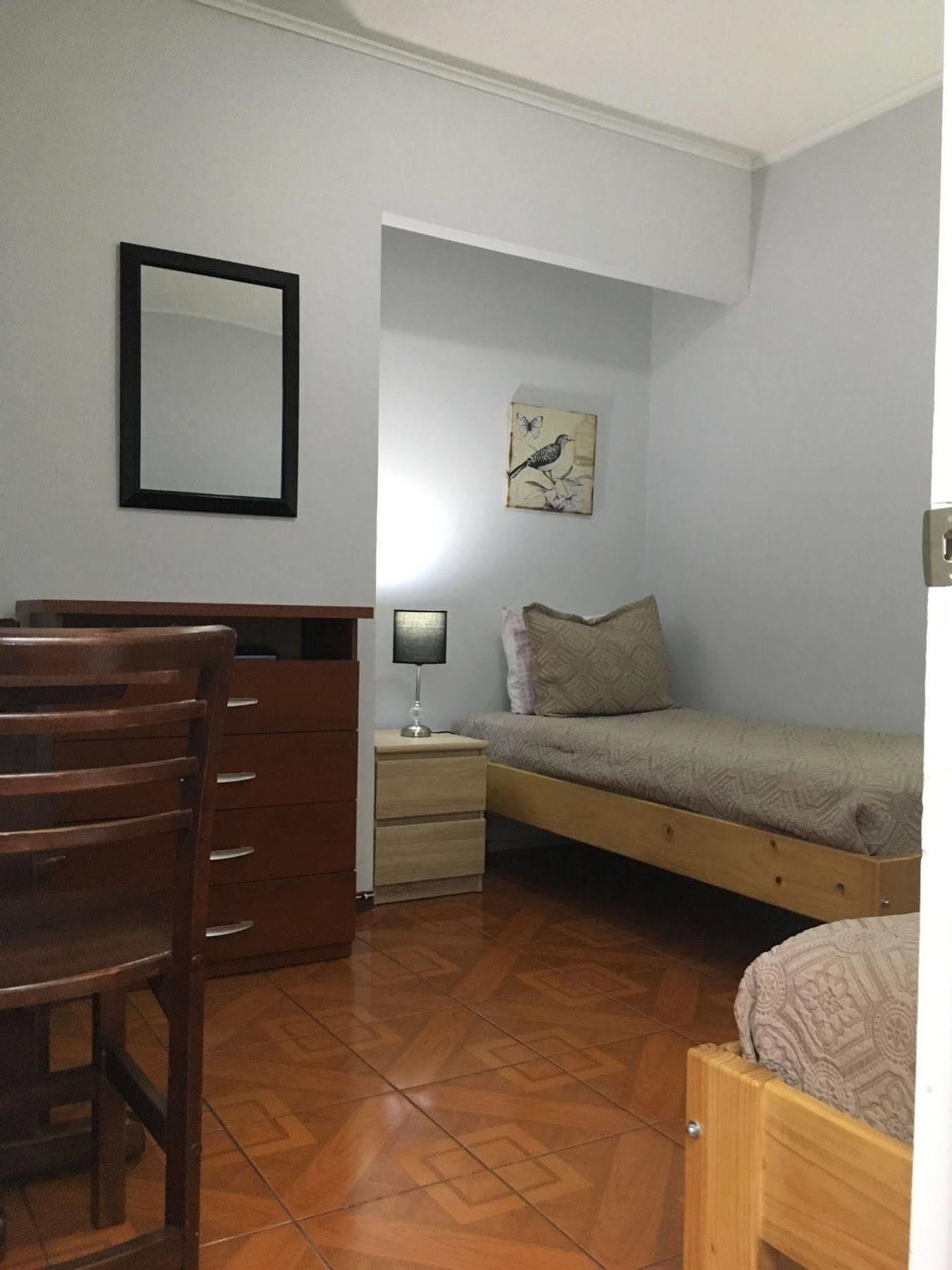 Residencial Universitaria سانتياغو المظهر الخارجي الصورة